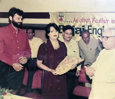 Sarita Rana receiving industry recognition award